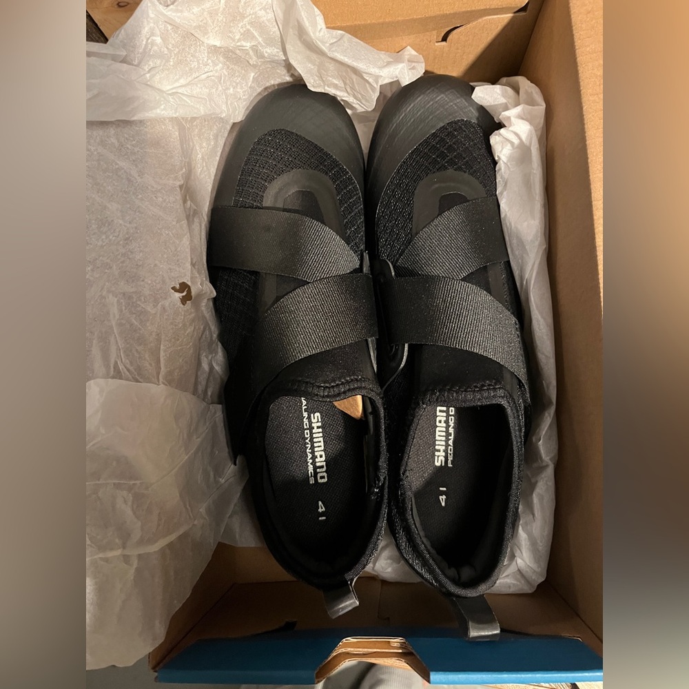 NEW IN BOX! SHIMANO IC200 INDOOR CYCLING SHOES SH-IC200 MULTIPLE SIZES AVAILABLE - Picture 5 of 13